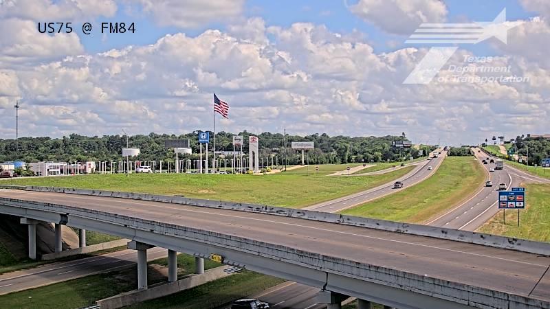 Live snapshot from PAR.US75.FM84.PTZ