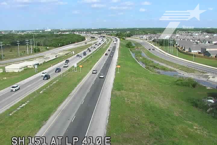 Live snapshot from SH 151 at LP 410 E