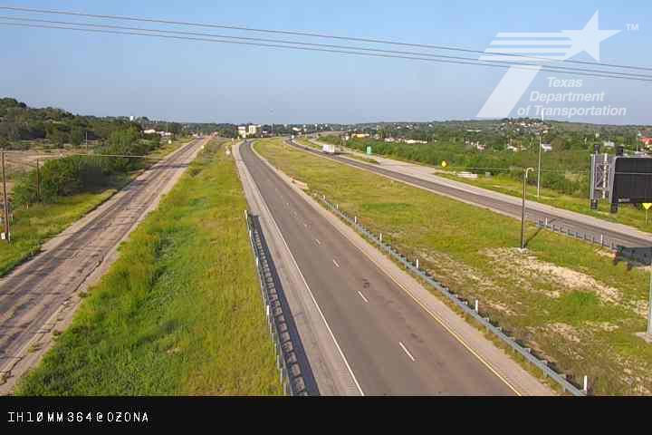 Live snapshot from SJT IH 10 at Ozona - West (MM 364)