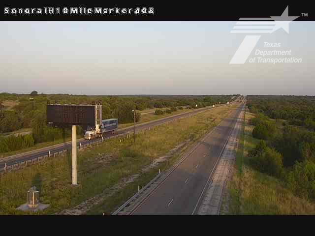 Live snapshot from SJT IH 10 at Sonora - East (MM 408)