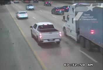 Live snapshot from Spur 366 @ WB Tunnel Cam 6