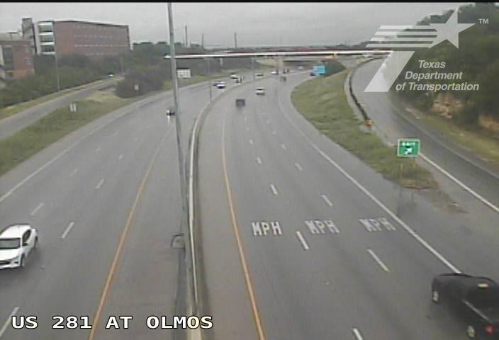 Live snapshot from US 281 at Olmos